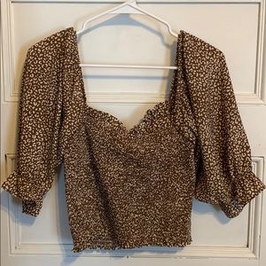 Kittenish brown and white patterned crop top